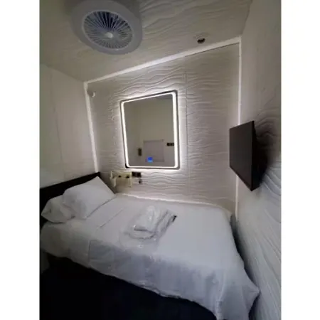 Budget-Friendly Stay And Free Coffee Downtown